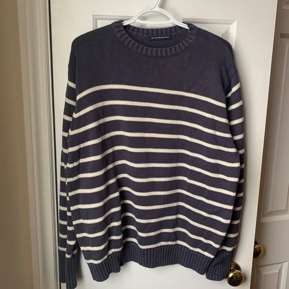 Brandy Melville Navy and White Striped Sweater - Picture 4 of 4